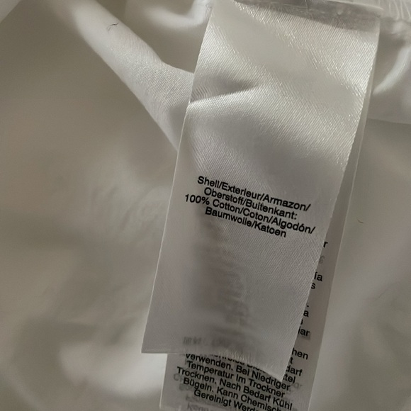 Donna Karen: Puffy Sleeve V-neck Short Sleeve Top - Picture 5 of 5